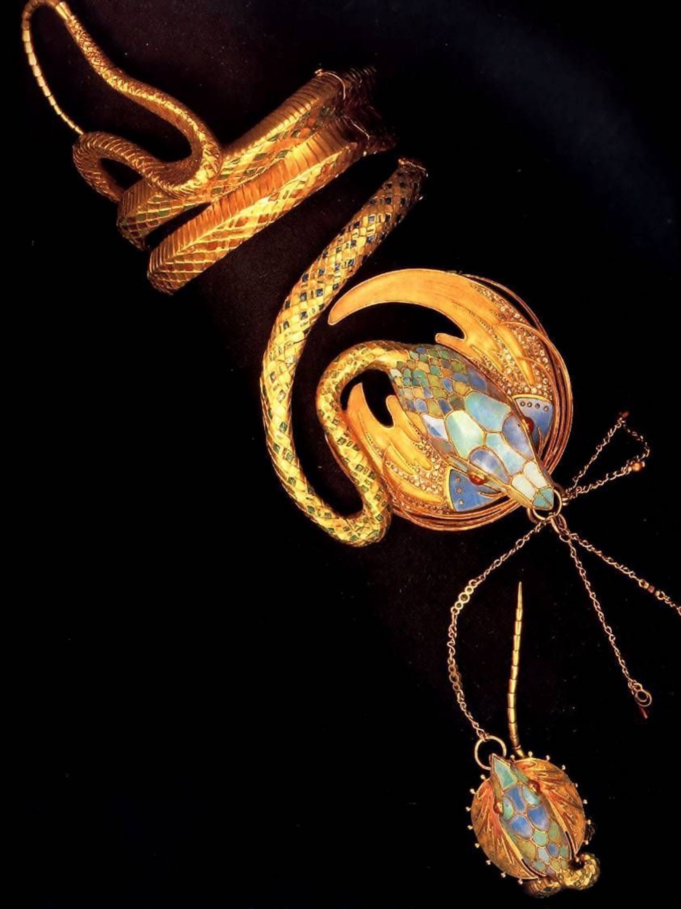 Золотой браслет «Медея» с кольцом, 1899 Ювелир Ж.Фуке